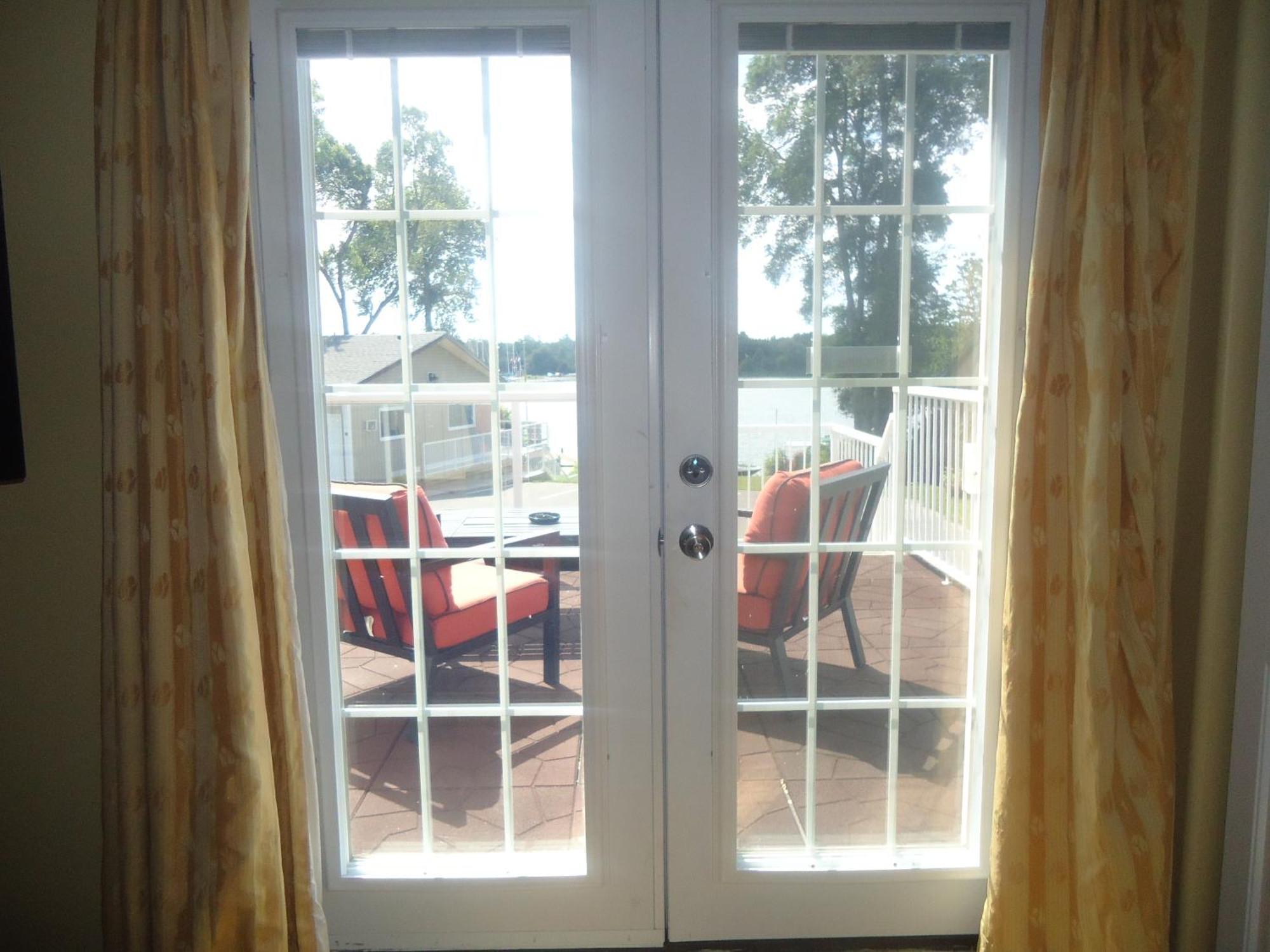 Bayside Inn & Waterfront Suites Kingston Room photo